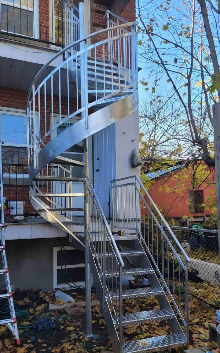 Fabrication escaliers haut de gamme Montréal