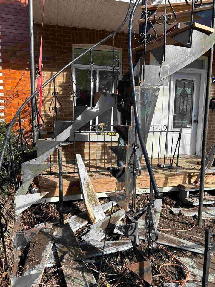 Réparation d'escalier avant/après Laval