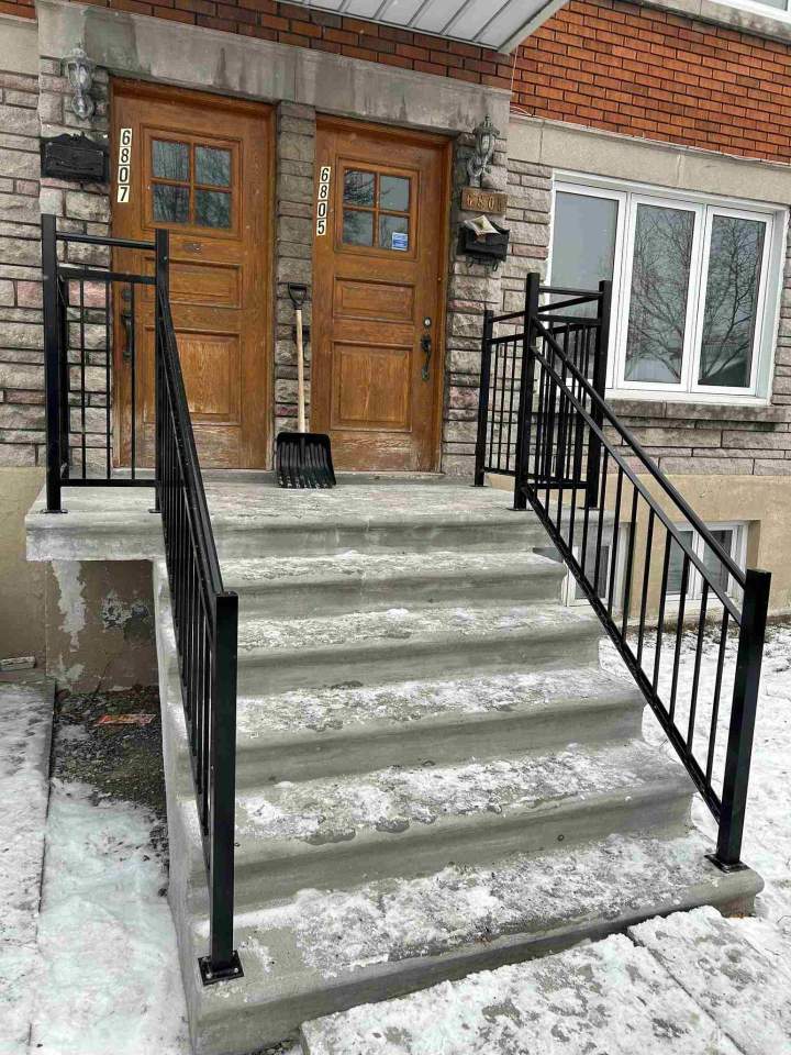 Service d’entretien d’escalier métallique Montréal
